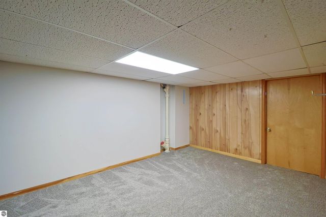 406 Larry Place, Mt Pleasant, MI 48858