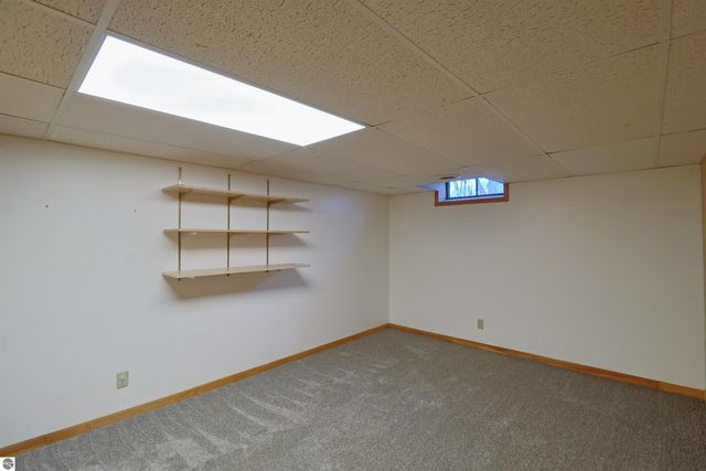 406 Larry Place, Mt Pleasant, MI 48858