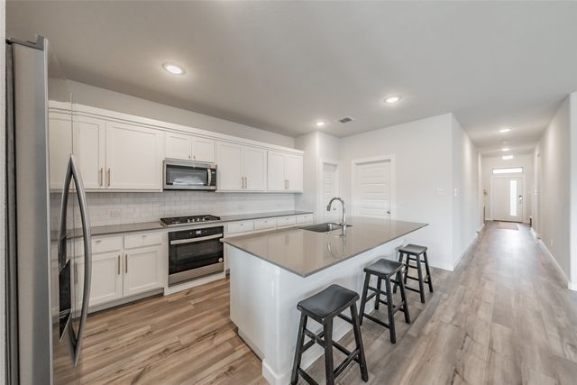 1229 Cinco Treaty Trail, Fort Worth, TX 76052