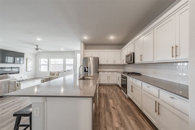 1229 Cinco Treaty Trail, Fort Worth, TX 76052