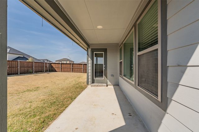 1229 Cinco Treaty Trail, Fort Worth, TX 76052