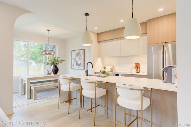 1816 Clifton Avenue, Royal Oak, MI 48073