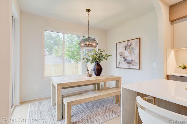 1816 Clifton Avenue, Royal Oak, MI 48073