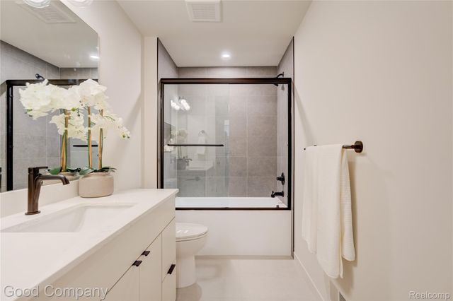 1816 Clifton Avenue, Royal Oak, MI 48073