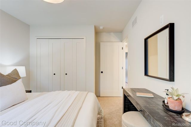 1816 Clifton Avenue, Royal Oak, MI 48073