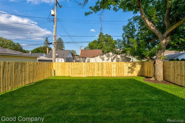 1816 Clifton Avenue, Royal Oak, MI 48073