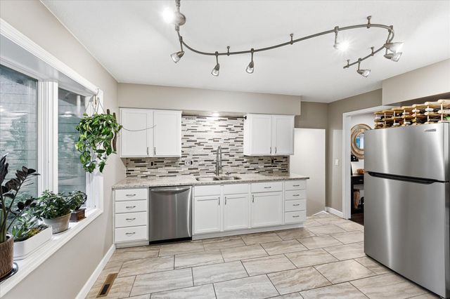 16525 Bataan Street NE, Ham Lake, MN 55304