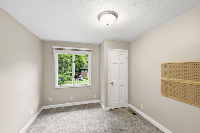 16525 Bataan Street NE, Ham Lake, MN 55304