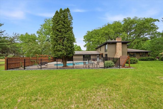 16525 Bataan Street NE, Ham Lake, MN 55304