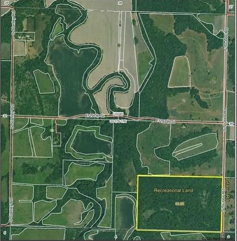 30215-2 S Stubbs Road, Quenemo, KS 66528