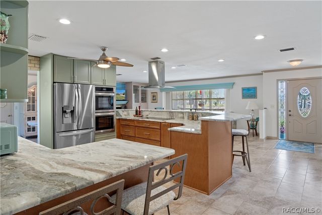 2160 N Watersedge Drive, Crystal River, FL 34429