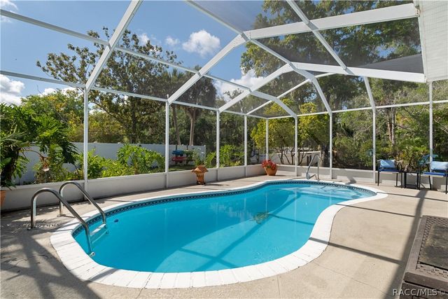 2160 N Watersedge Drive, Crystal River, FL 34429