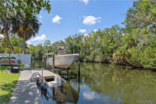 2160 N Watersedge Drive, Crystal River, FL 34429
