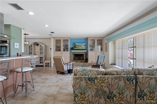2160 N Watersedge Drive, Crystal River, FL 34429