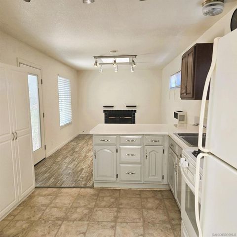 411 2nd, Coronado, CA 92118