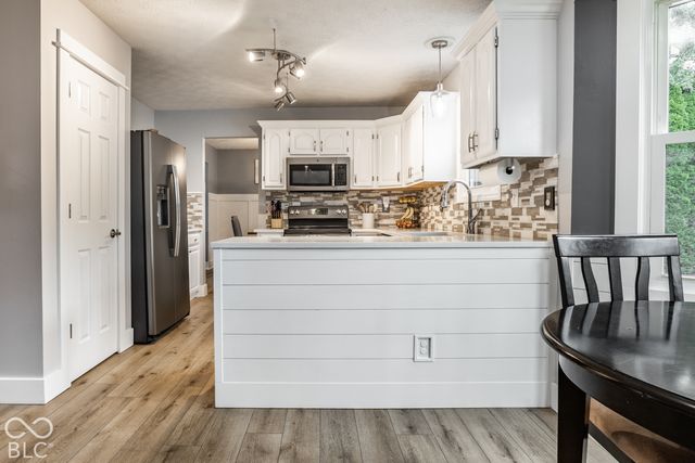 10341 Dolphin Lane, Indianapolis, IN 46256