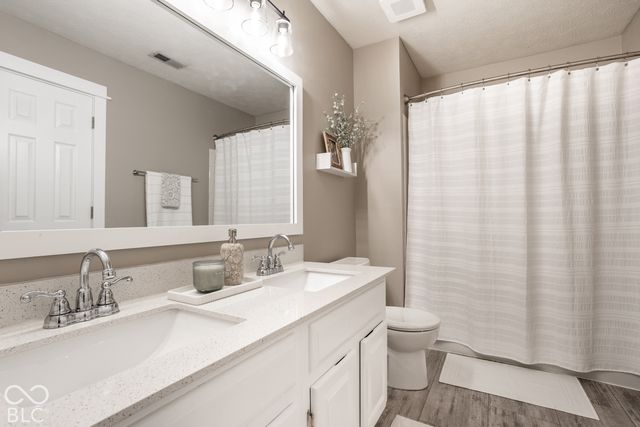 10341 Dolphin Lane, Indianapolis, IN 46256
