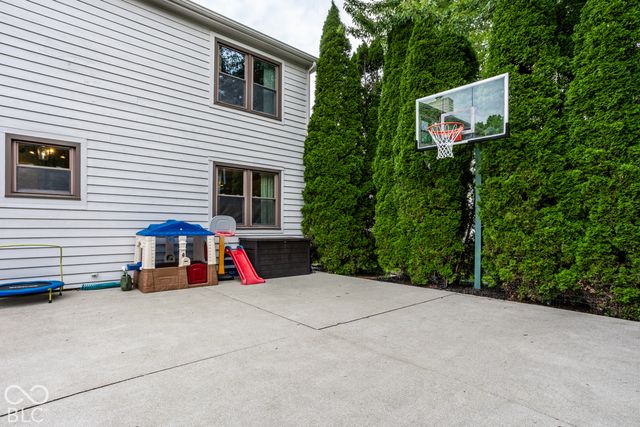 10341 Dolphin Lane, Indianapolis, IN 46256