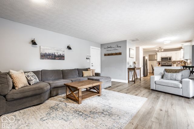 10341 Dolphin Lane, Indianapolis, IN 46256