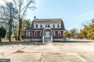 2520 N WEST BOULEVARD, Vineland, NJ 08360