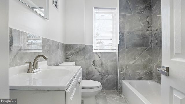 5914 N NORWOOD ST, Philadelphia, PA 19138