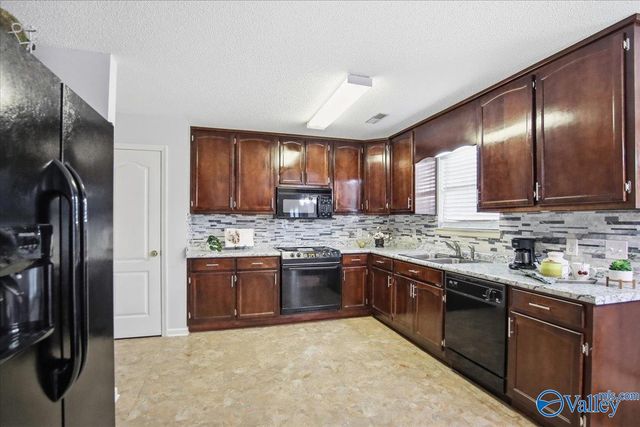106 Braves Drive, Huntsville, AL 35811