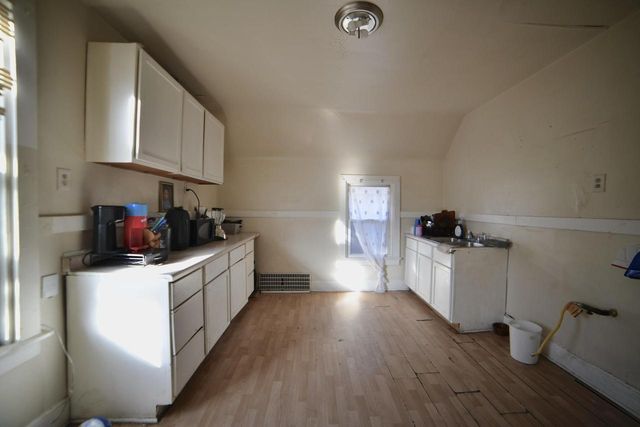 2521 N 51st STREET, Abbotsford, WI 53210