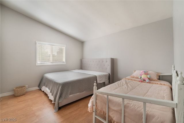 1943 Quintearo Street, Las Vegas, NV 89115