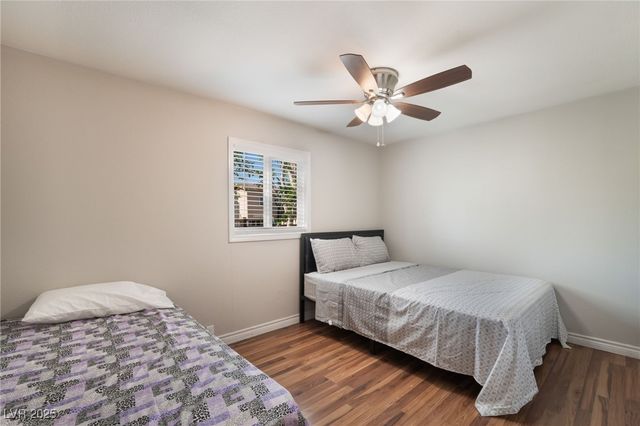 1943 Quintearo Street, Las Vegas, NV 89115