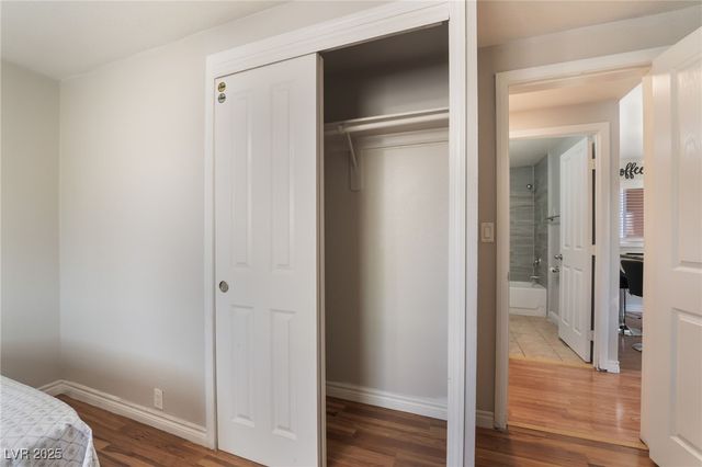 1943 Quintearo Street, Las Vegas, NV 89115