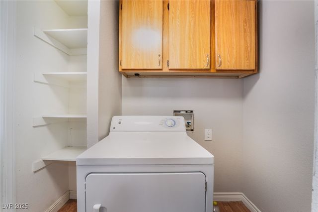 1943 Quintearo Street, Las Vegas, NV 89115