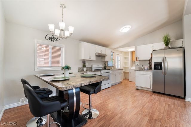 1943 Quintearo Street, Las Vegas, NV 89115