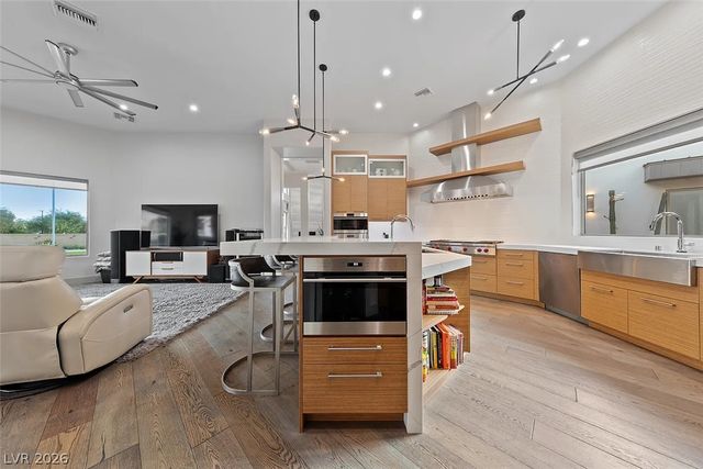 4050 North Tomsik Street, Las Vegas, NV 89129