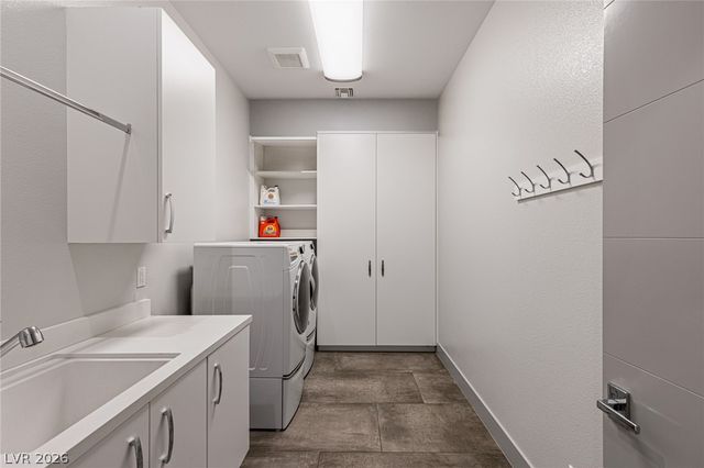 4050 North Tomsik Street, Las Vegas, NV 89129