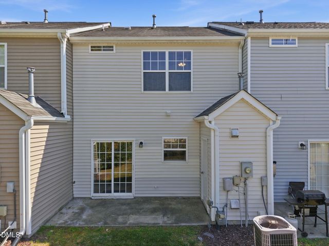 44 Arbor Hill Place, Mcleansville, NC 27301