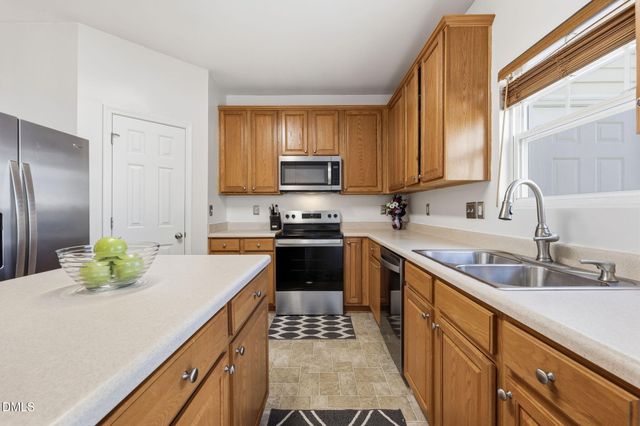 44 Arbor Hill Place, Mcleansville, NC 27301
