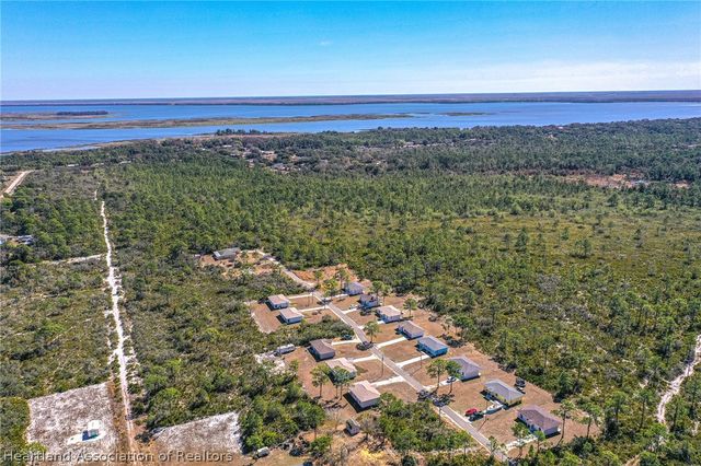 1406 Bittersweet Street, Lake Placid, FL 33852