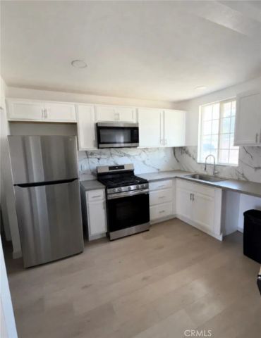 612 Townsley, Bakersfield, CA 93304