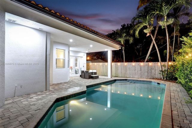 1207 SW 21st St, Fort Lauderdale, FL 33315
