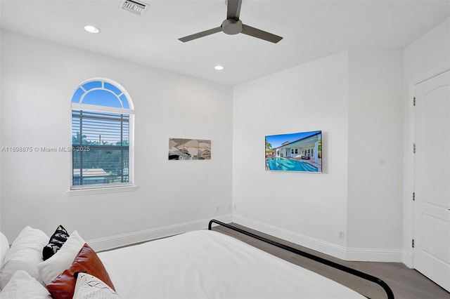 1207 SW 21st St, Fort Lauderdale, FL 33315