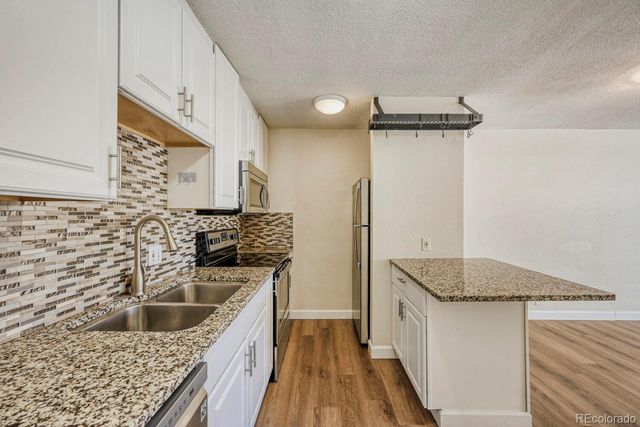 2500 S York Street 402, Denver, CO 80210