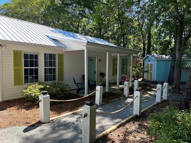3947 Spanner Way, Murrells Inlet, SC 29576