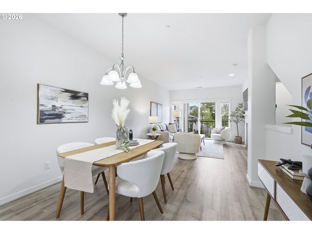 28715 Sw VILLEBOIS Dr, Wilsonville, OR 97070