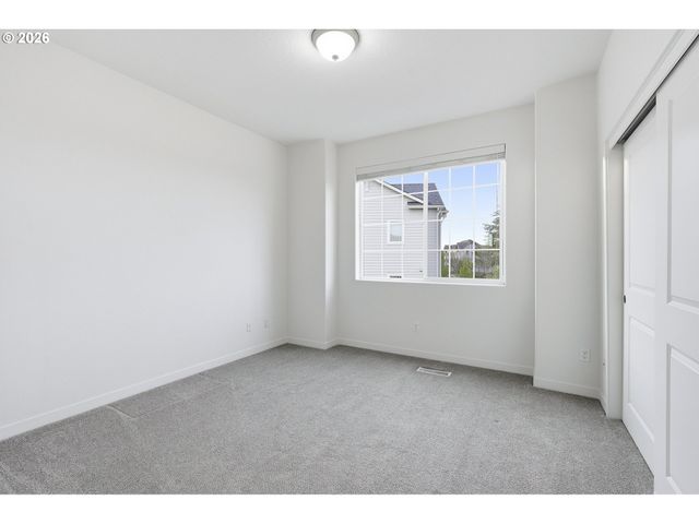 28715 Sw VILLEBOIS Dr, Wilsonville, OR 97070