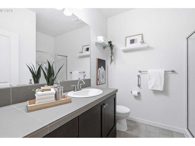 28715 Sw VILLEBOIS Dr, Wilsonville, OR 97070