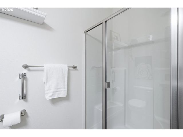 28715 Sw VILLEBOIS Dr, Wilsonville, OR 97070