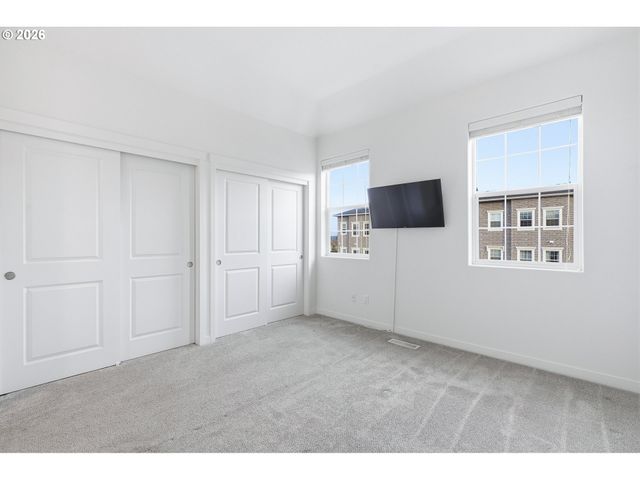 28715 Sw VILLEBOIS Dr, Wilsonville, OR 97070