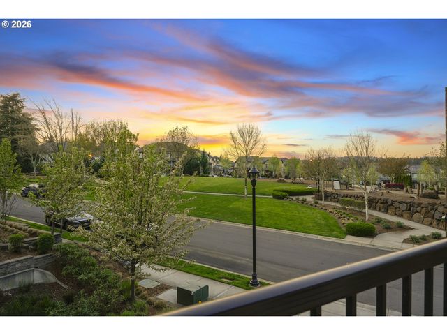 28715 Sw VILLEBOIS Dr, Wilsonville, OR 97070