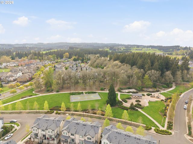 28715 Sw VILLEBOIS Dr, Wilsonville, OR 97070