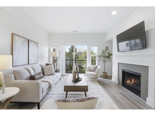 28715 Sw VILLEBOIS Dr, Wilsonville, OR 97070